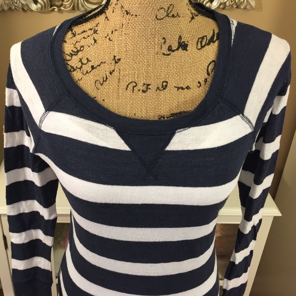Abercrombie & Fitch Striped Long Sleeve - Picture 2 of 4